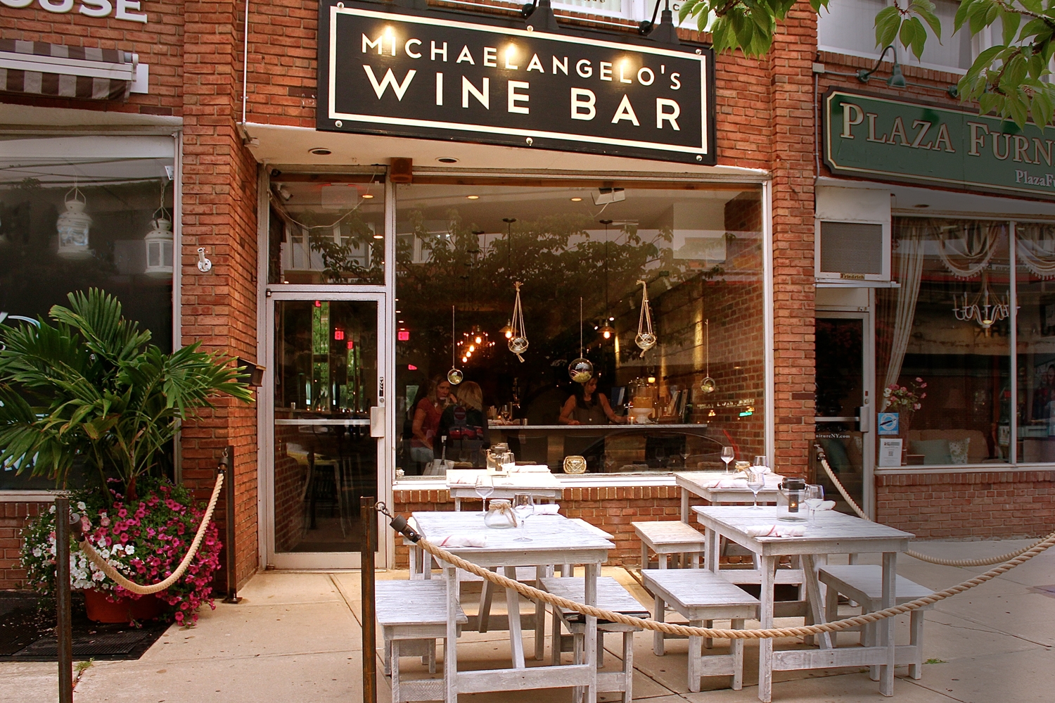 Michaelangelo’s Italian Restaurant & Wine Bar